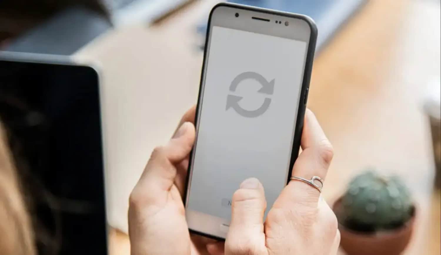 Why Does Netflix Keep Kicking Me Out? 4 Ways To Fix It