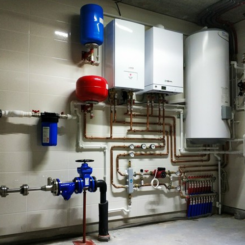 Hotwater boilers fired with liquid or gaseous fuels