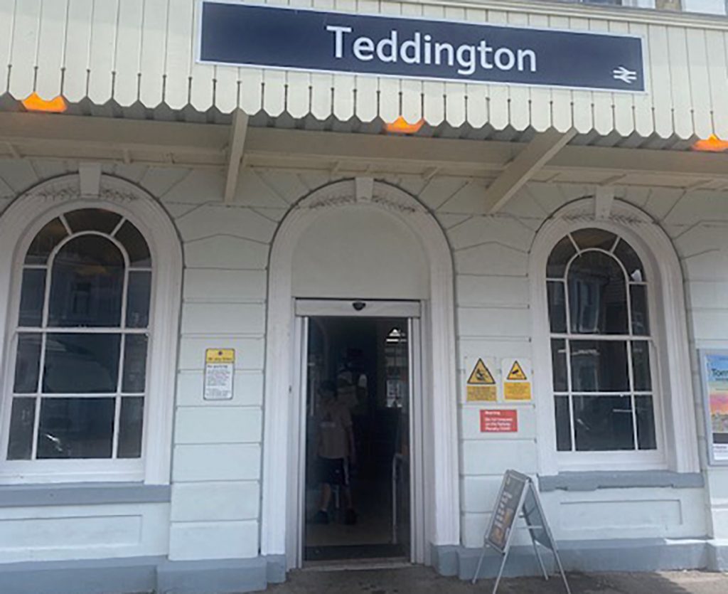 Breaking News TEDDINGTON RAIL TICKET OFFICE SAVED Teddington