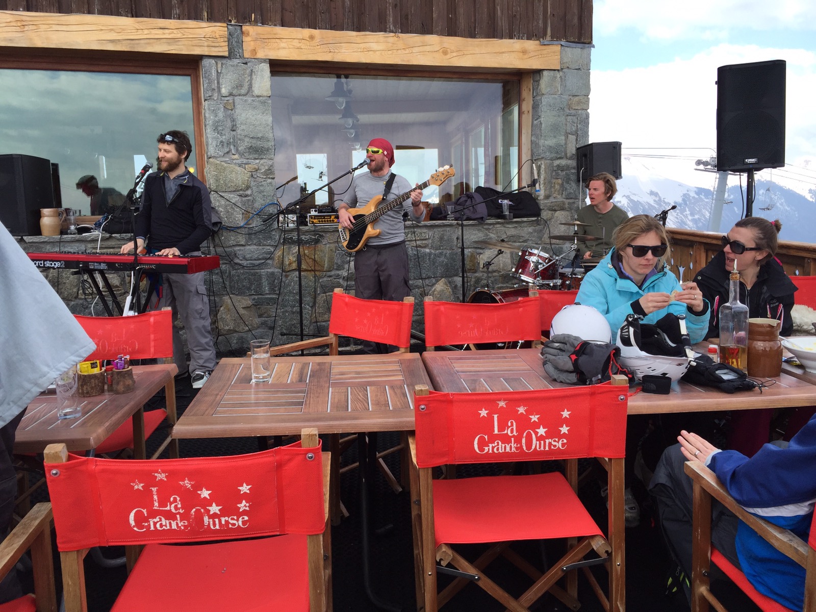 Guest travel review mountain restaurants in Les Gets Teddy Rambles