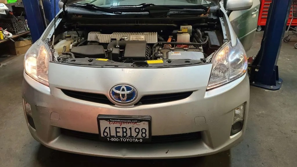 Headlight Repair Service - Let There Be Light!