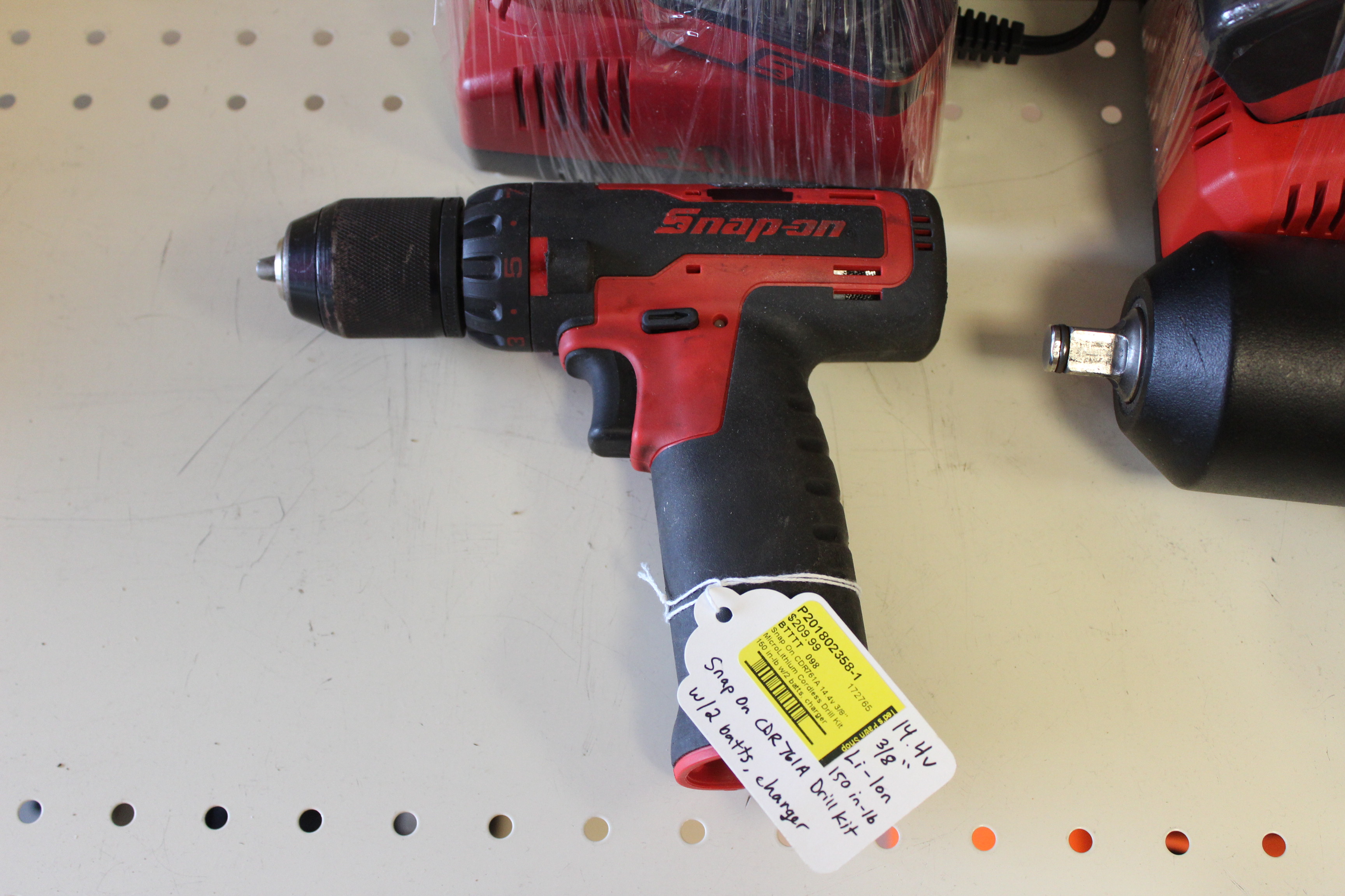 Snap On 14.4v LiIon 3/8″ Cordless Drill Kit Used Ted's Pawn Shop