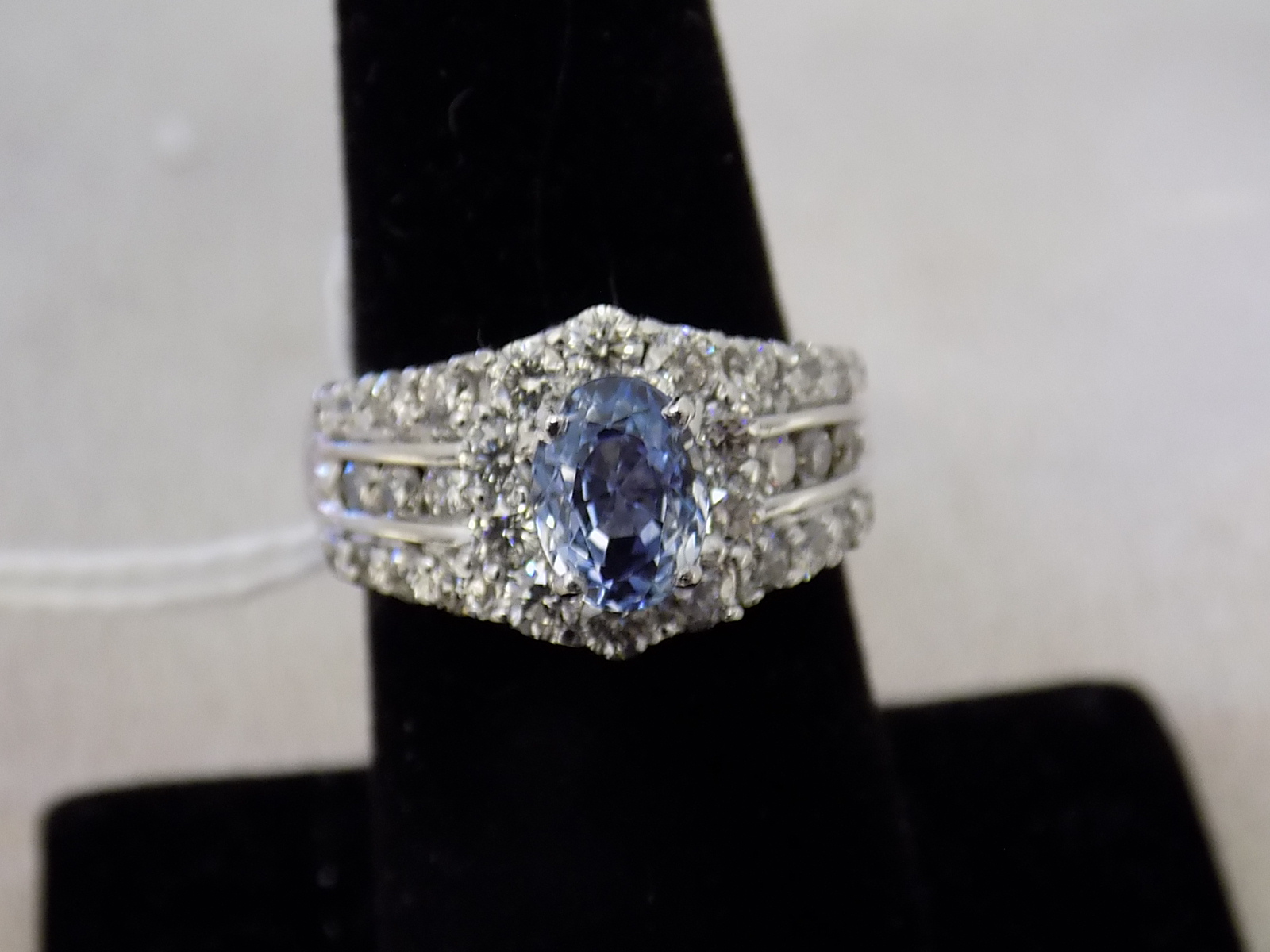 14K White Gold 2.18 carat Natural Oval Light Blue Sapphire & Diamond
