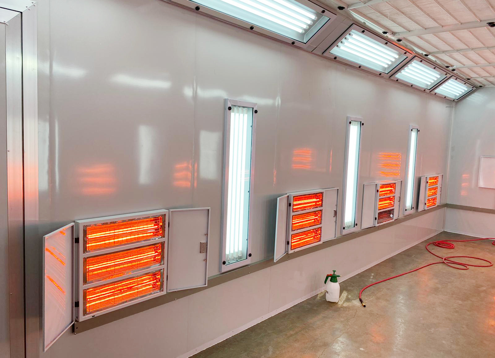 TEJ100 SEMI DOWN DRAFT PAINT BOOTH Tej Paint Booths