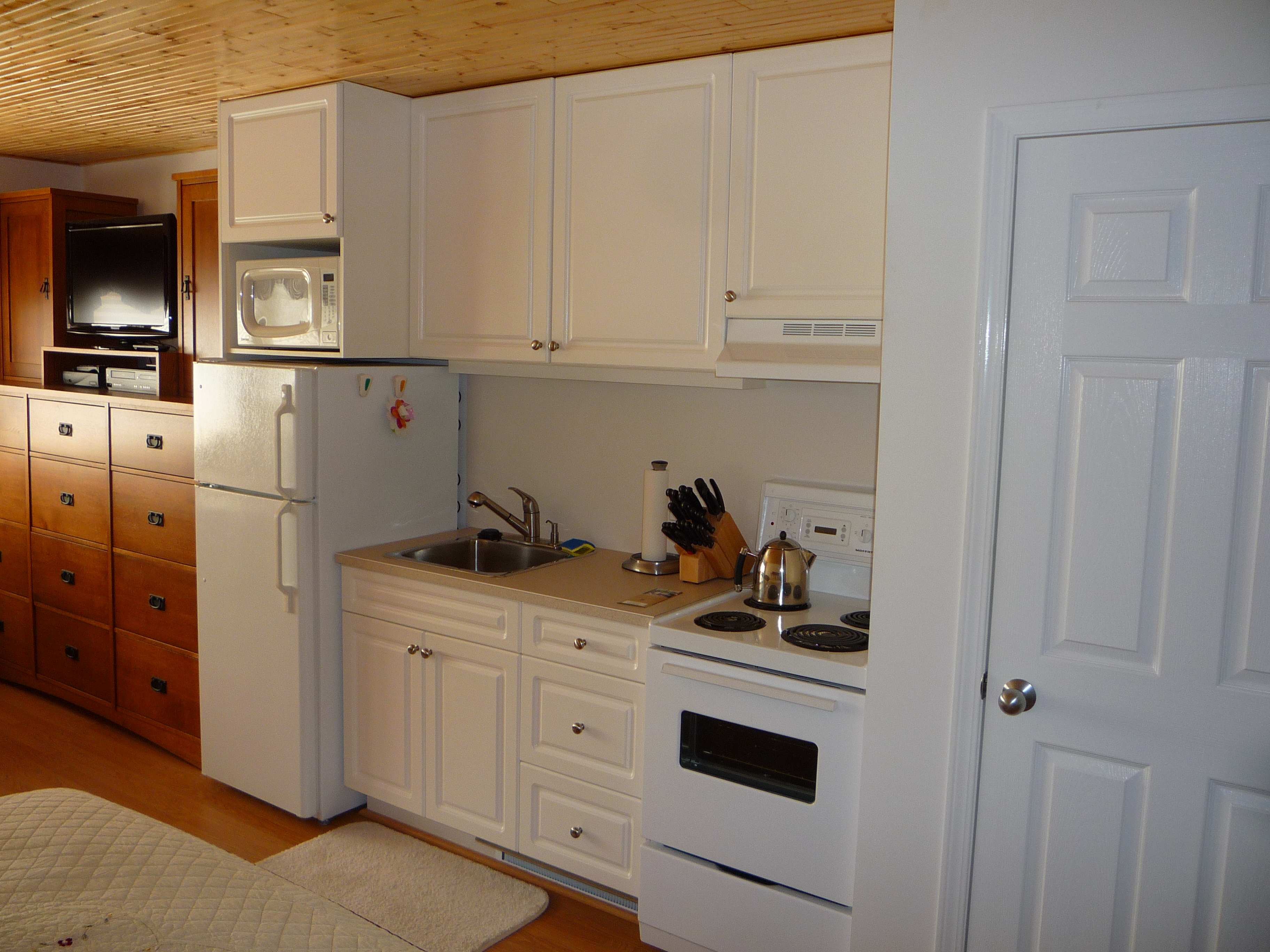 Dockside Suites Telegraph Cove Resort