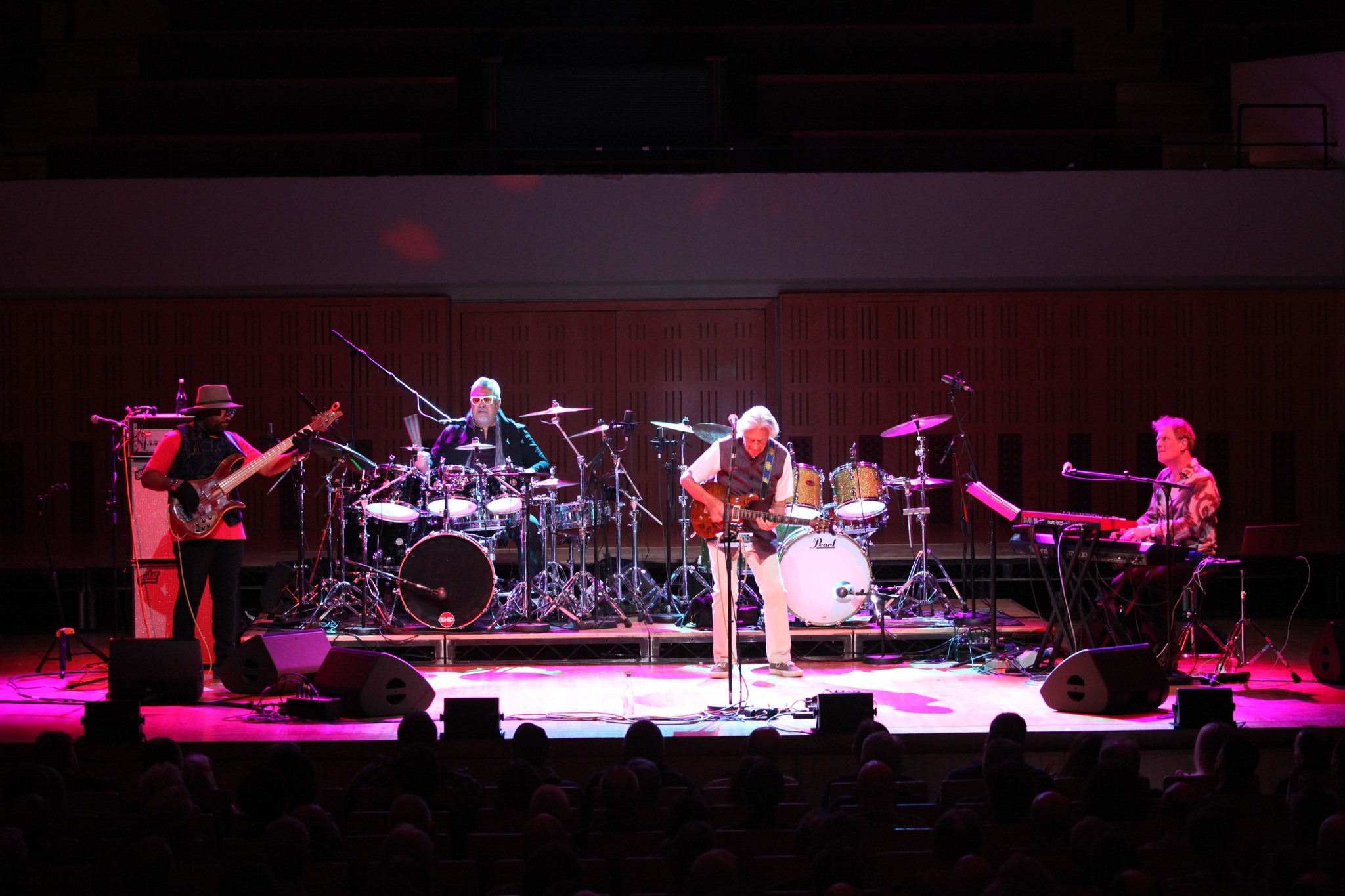 John McLaughlin & The Fourth Dimension In the Dark