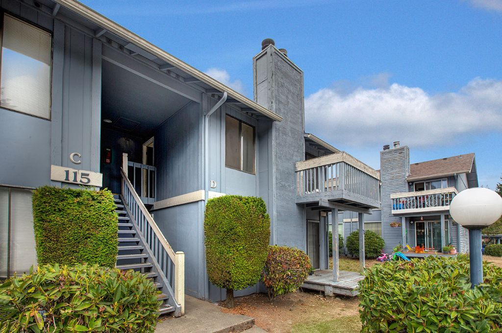 Panther Lake 4Plex For Sale in Federalway 675,000 Teletare