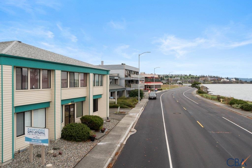 Bayshore Drive Building For Sale in Oakharbor 1,000,000 Teletare