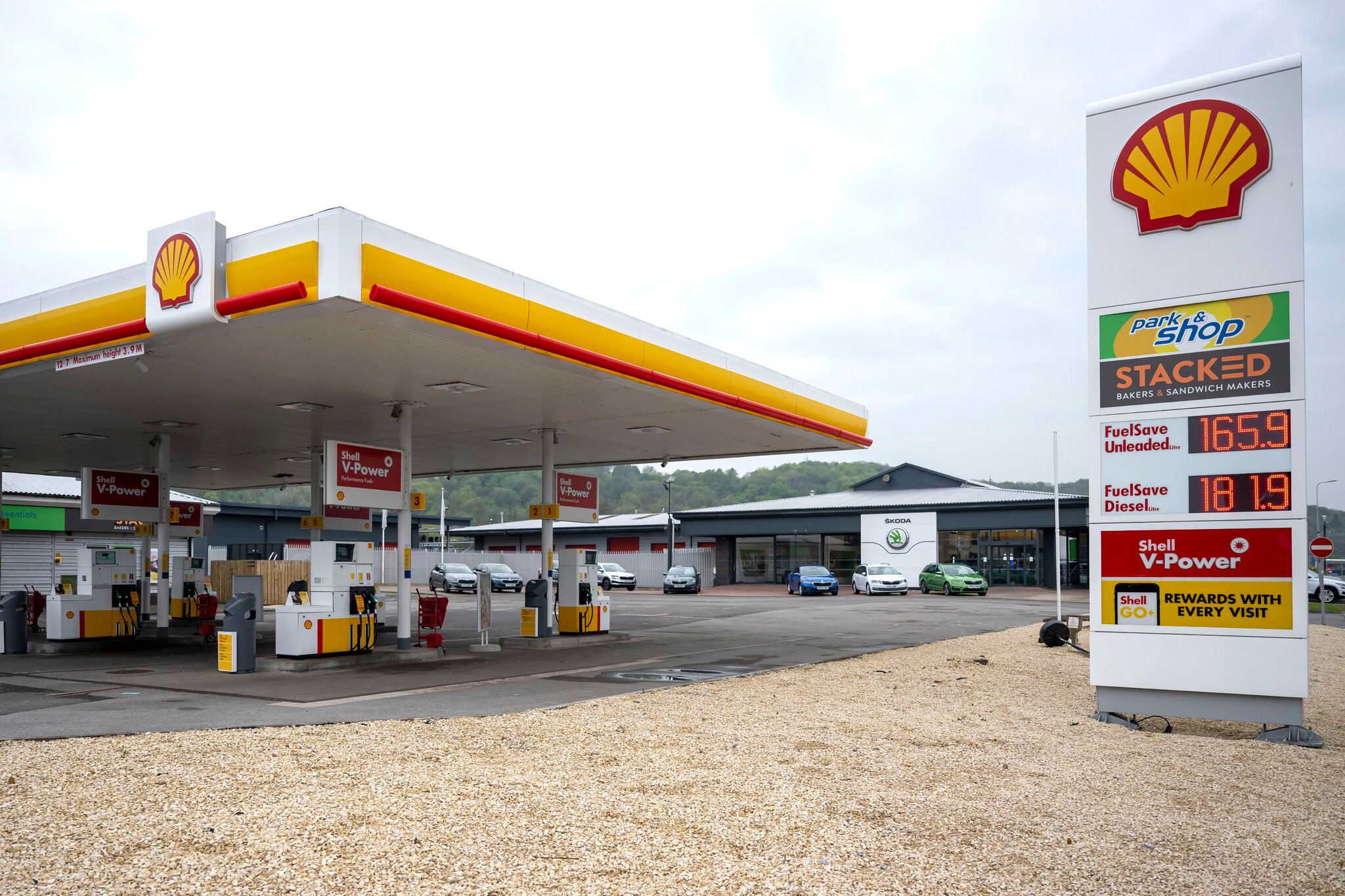 Government signs fuel agreement with RM Parks and Shell ரெலோ தமிழ்