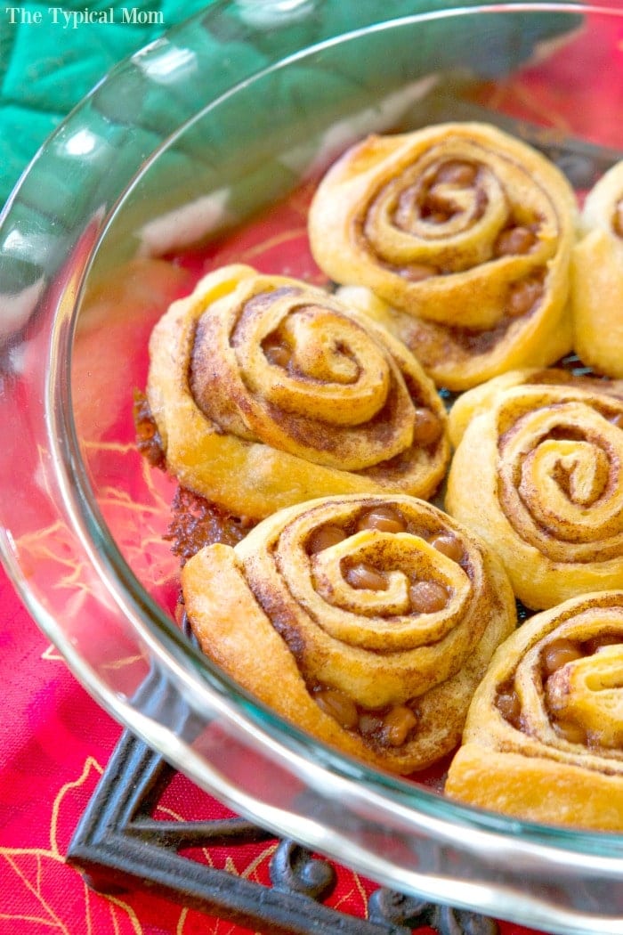 30 minute Quick Cinnamon Rolls with Caramel · The Typical Mom