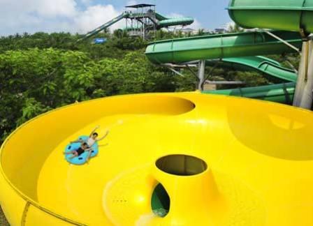 Harga Tiket Snowbay Tmii Terbaru, Coba 11 Wahana Permainan Serunya