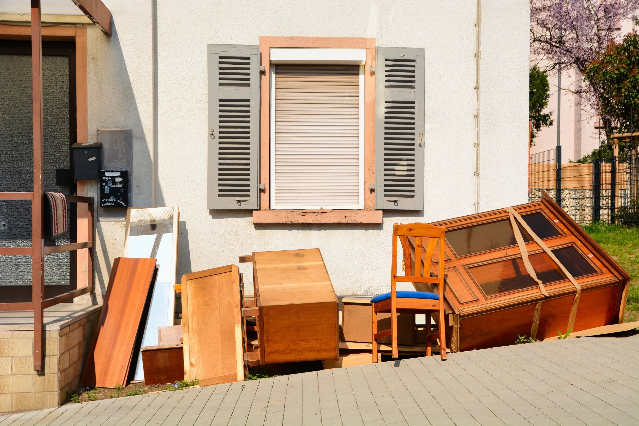 Top Furniture Disposal Options 2024 Temporary Dumpster