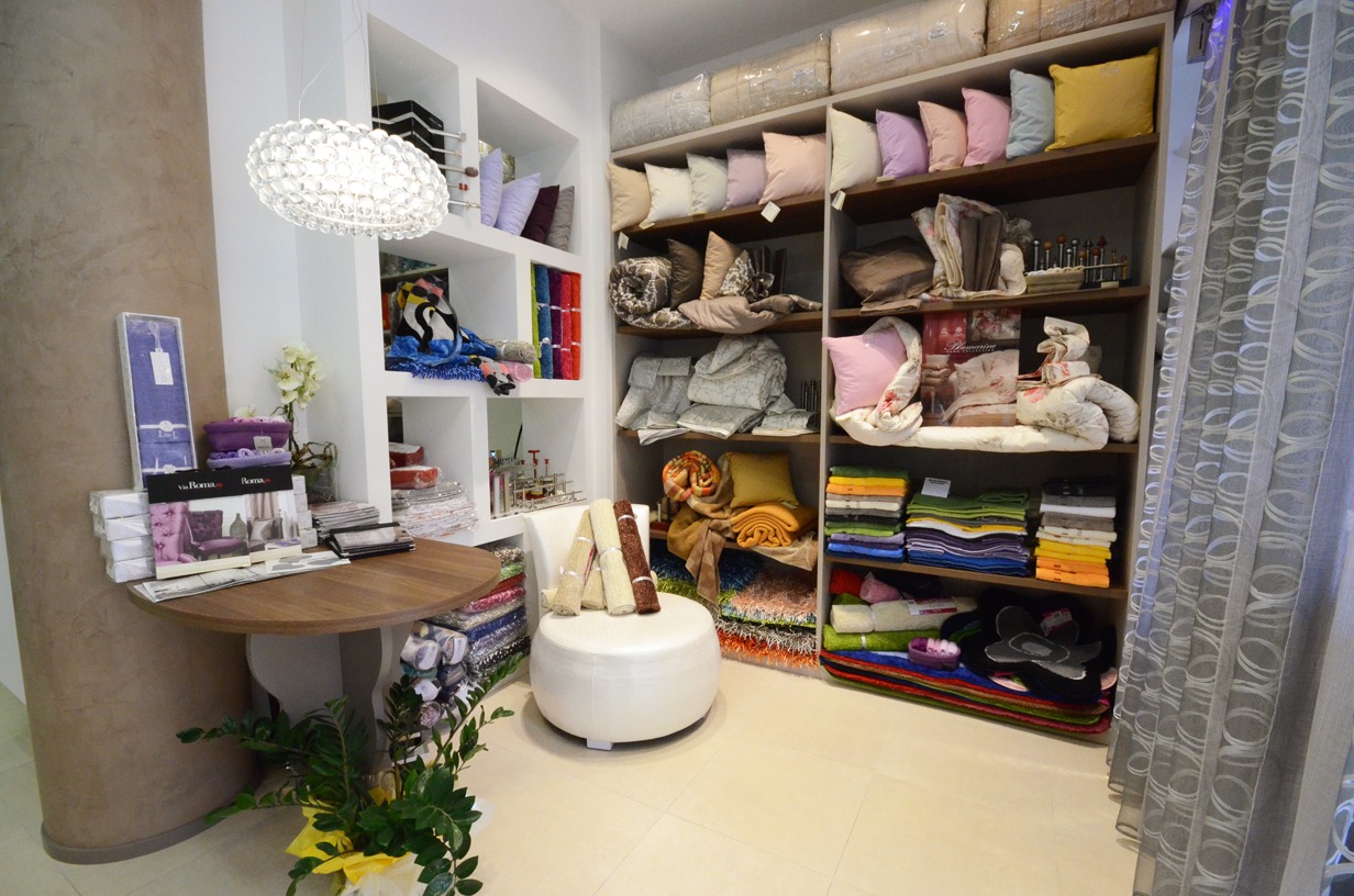 Interno negozio Tendaggi Magnoni