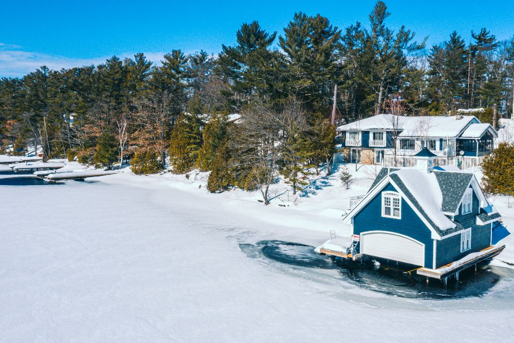 Lake Muskoka Luxury & Private Cottage Vacation Rentals Tend