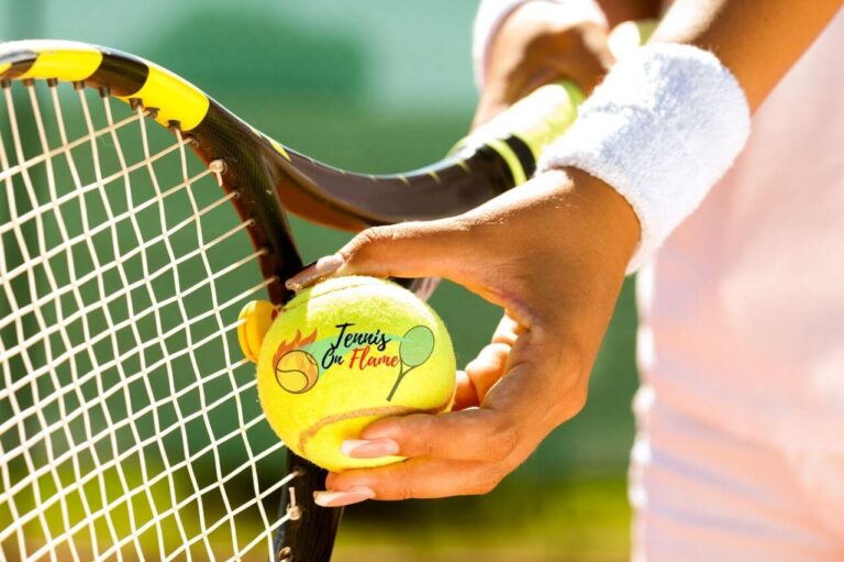 How to Wrap a Tennis Racket Overgrip? The Guide Tennis on Flame