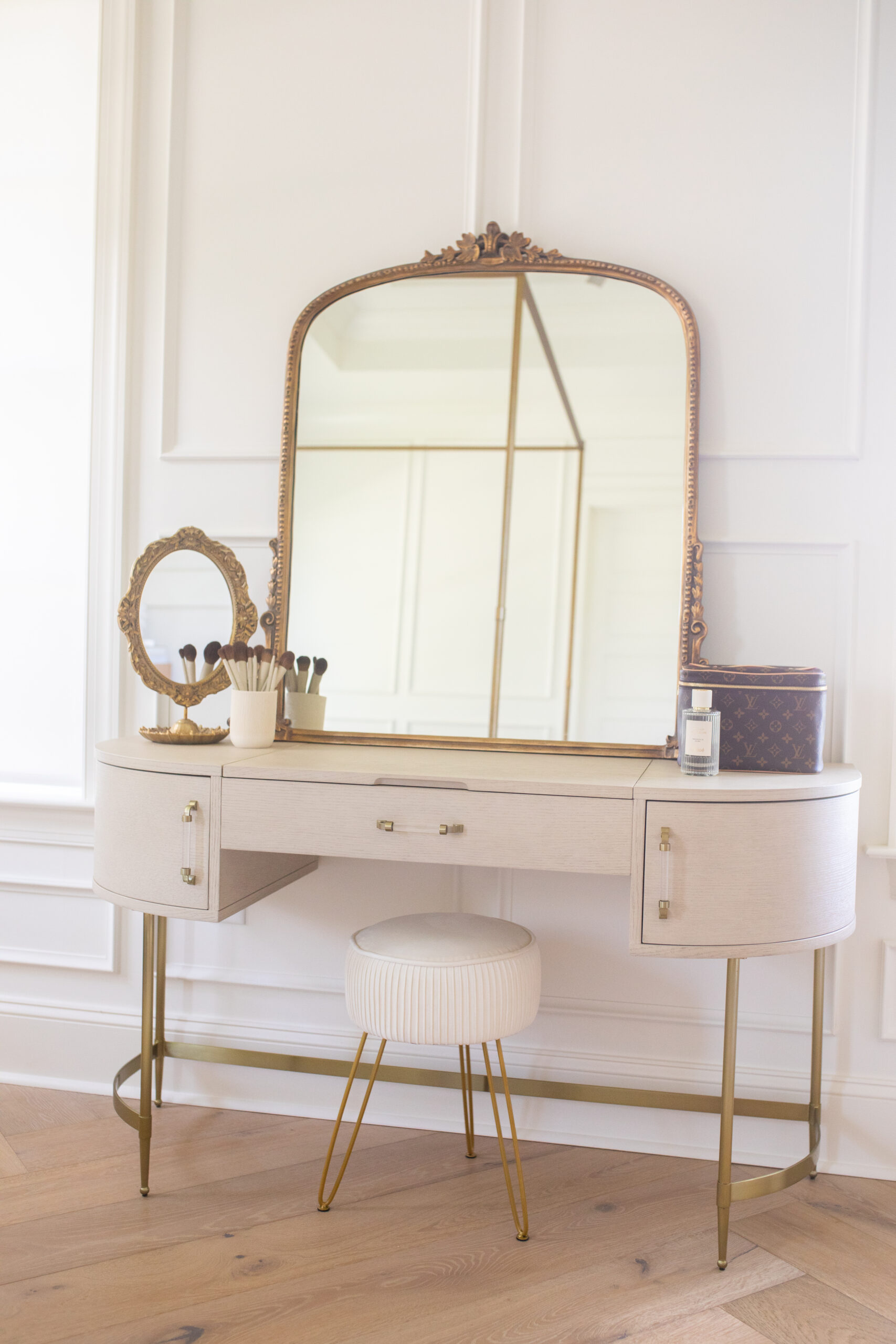 Lacquered Regency Makeup Vanity ubicaciondepersonas.cdmx.gob.mx