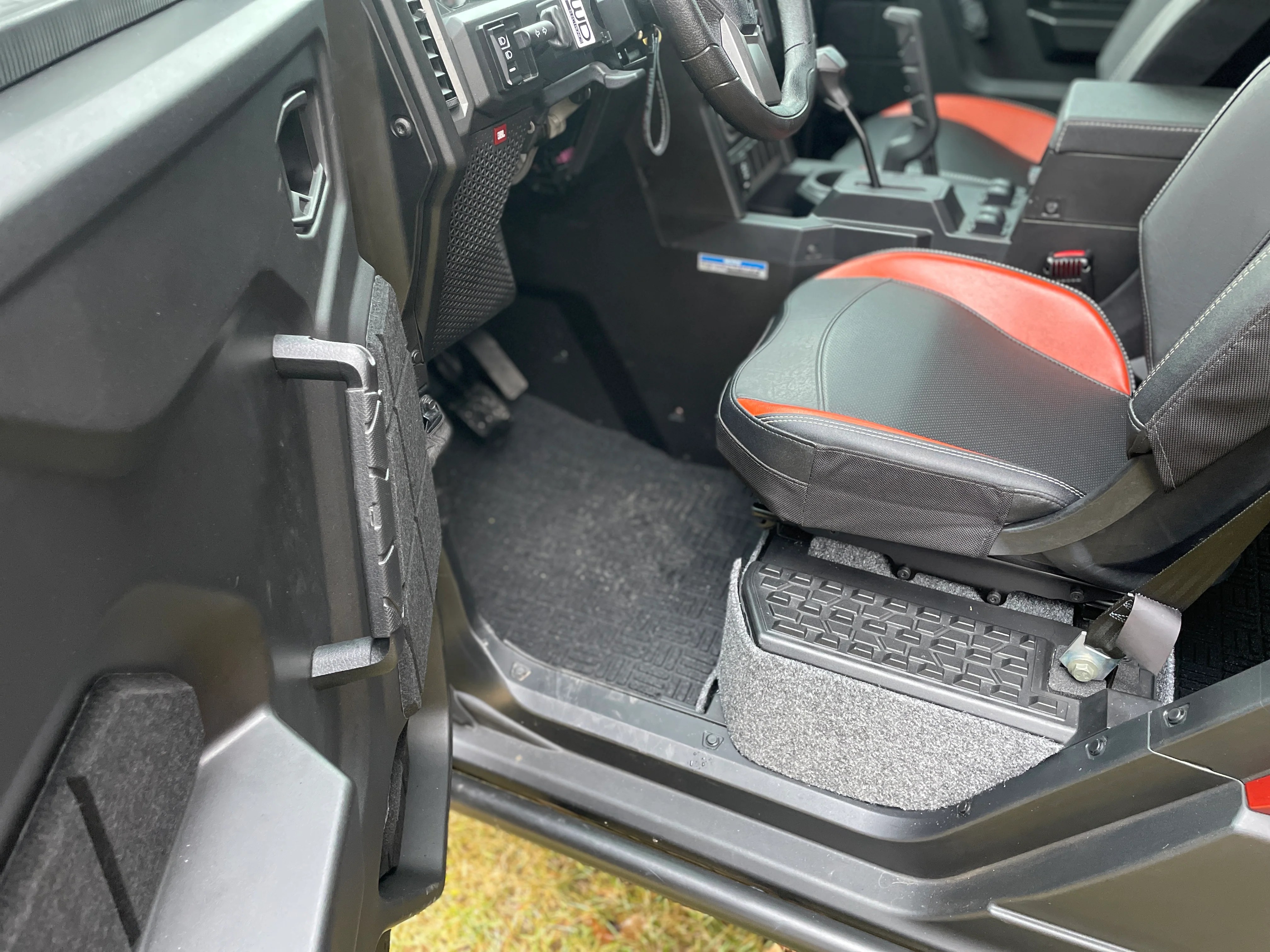 Polaris Xpedition Rubber Floor Mats