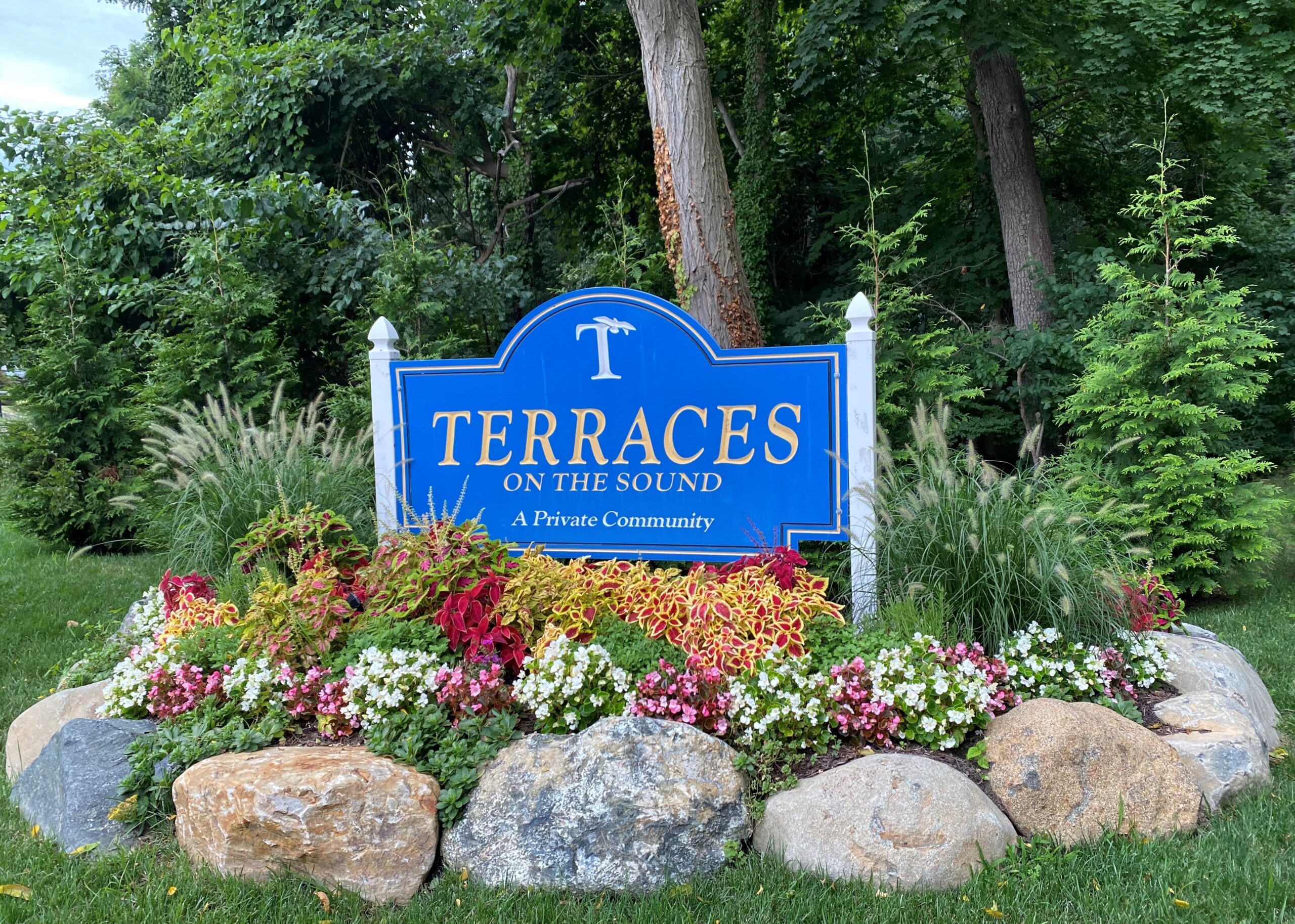 Terraces on the Sound In Beautiful Rocky Point, New York