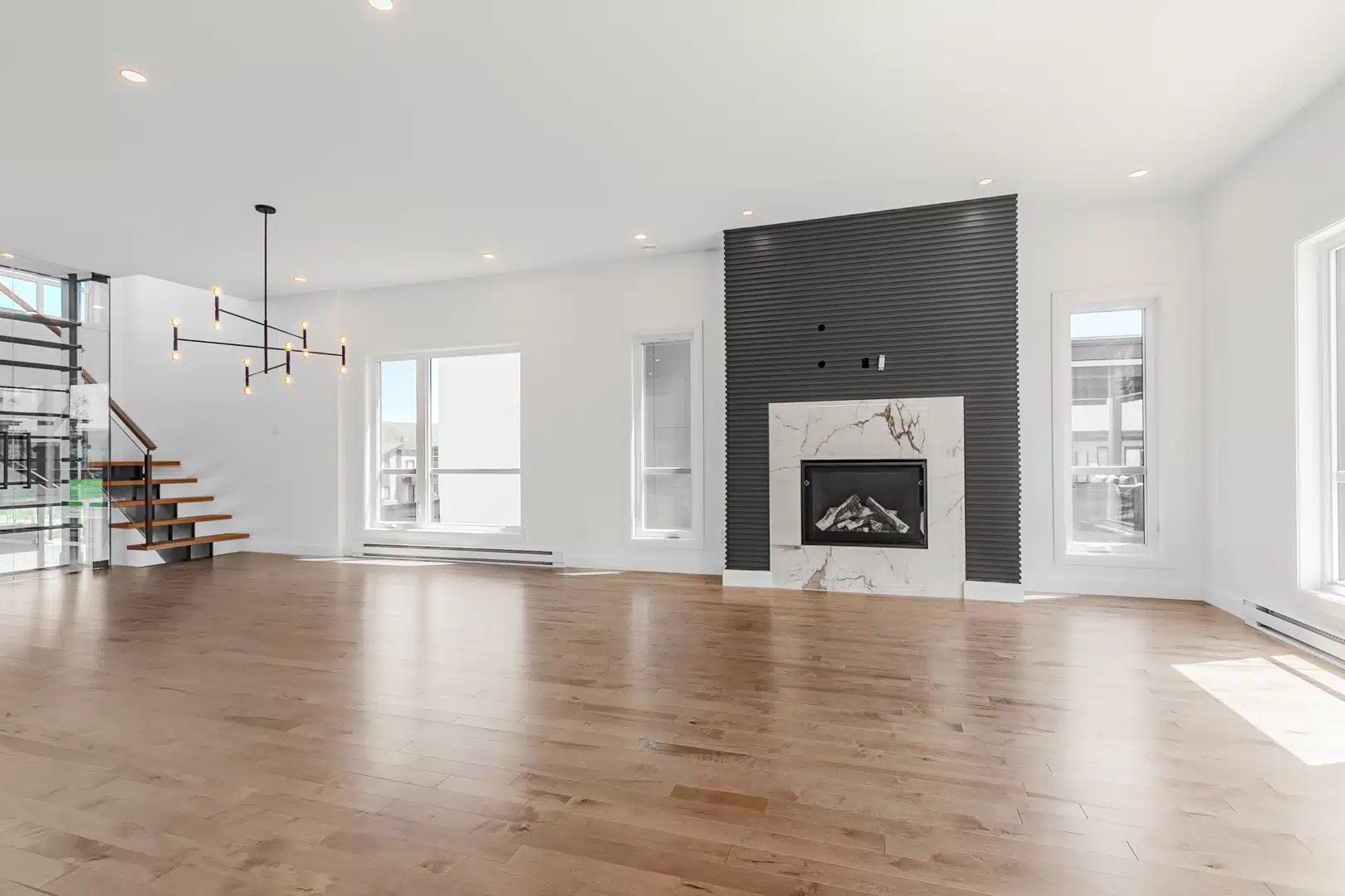 Maison Neuve à Vendre LacBeauport Maisons Luxueuse au Lac Terrain Dev