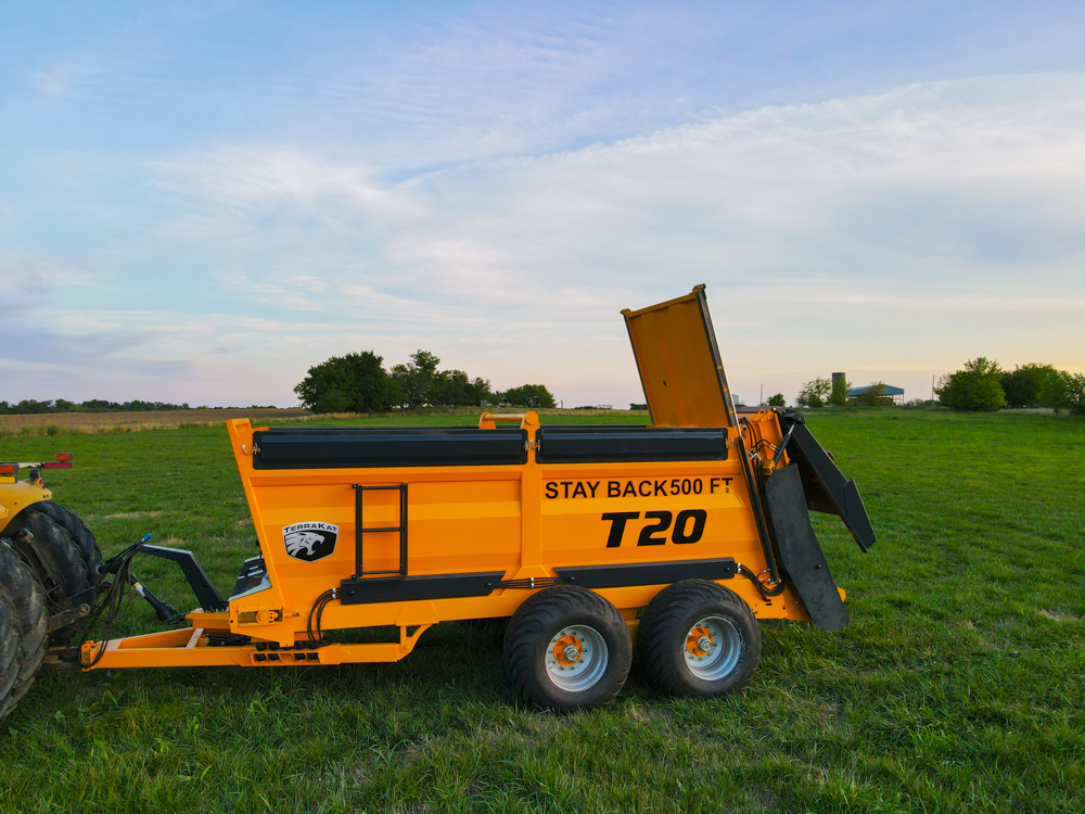 TerraKat Poultry Manure Spreader TerraKat LLC