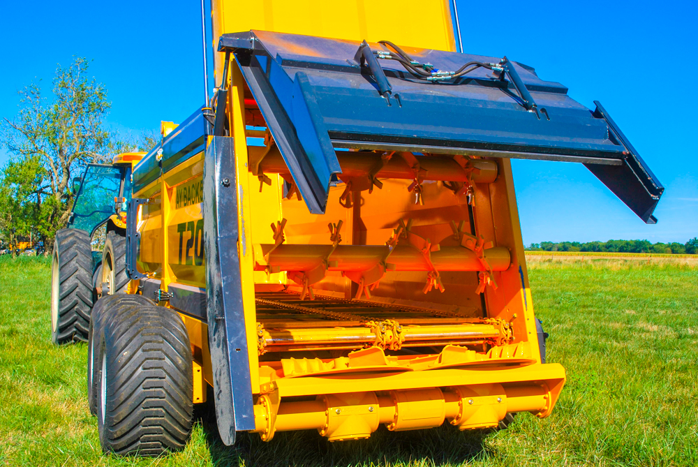 TerraKat Poultry Manure Spreader TerraKat LLC