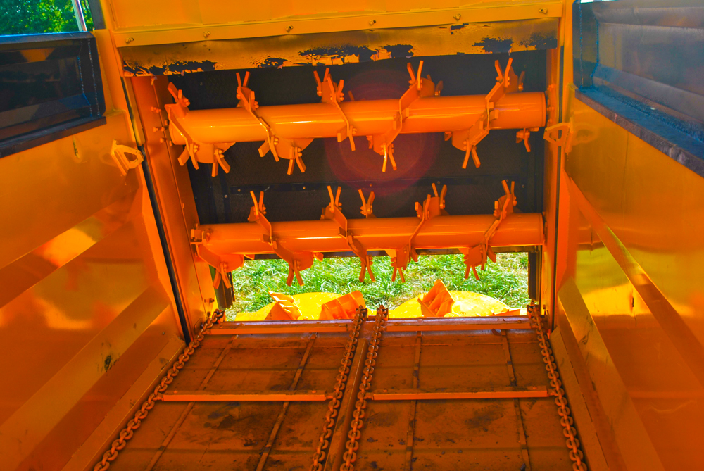 TerraKat Poultry Manure Spreader TerraKat LLC