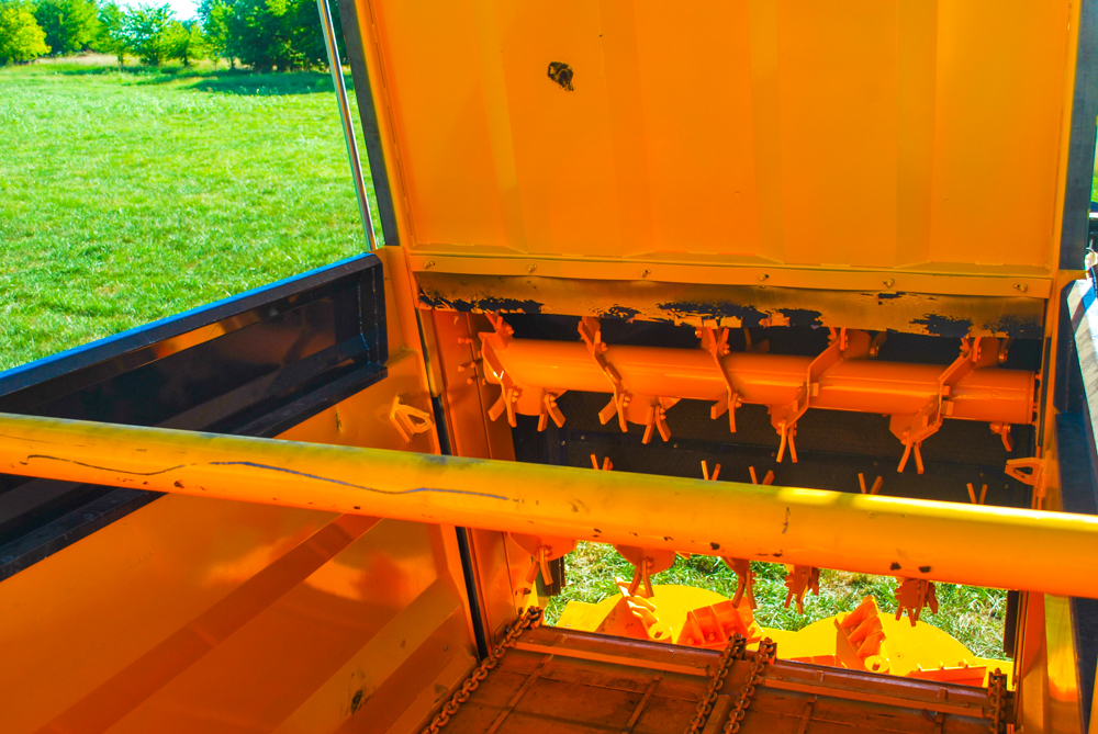 TerraKat Poultry Manure Spreader TerraKat LLC