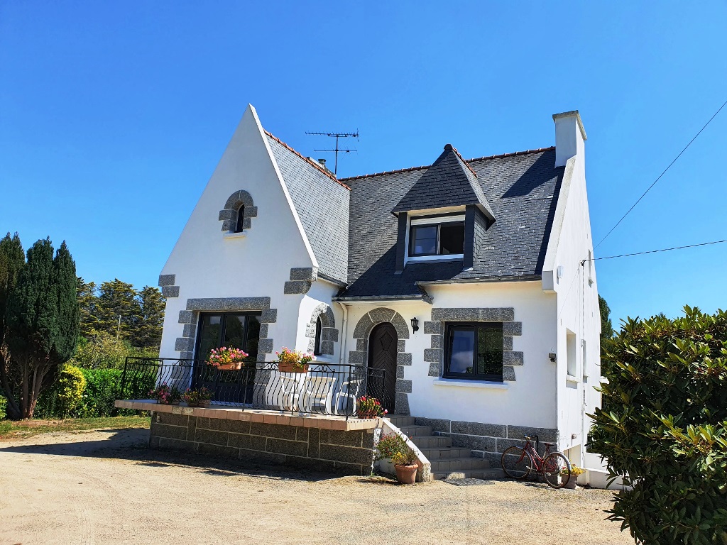 ACHAT/VENTE CLOHARSFOUESNANT Maison avec JardinTERRE D'IMMO