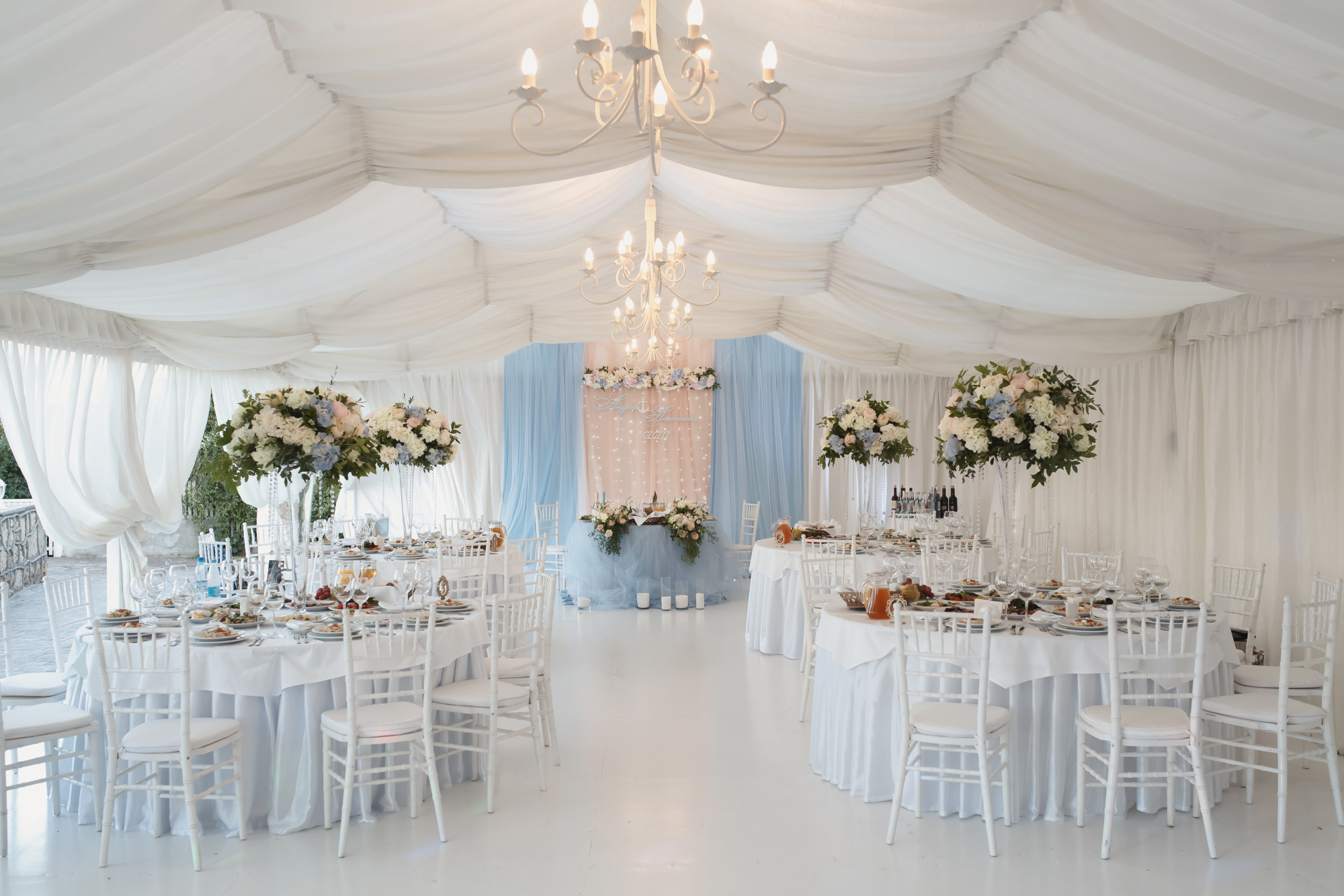 How to Find a Wedding Venue That's as Beautiful as Your Vows Terris