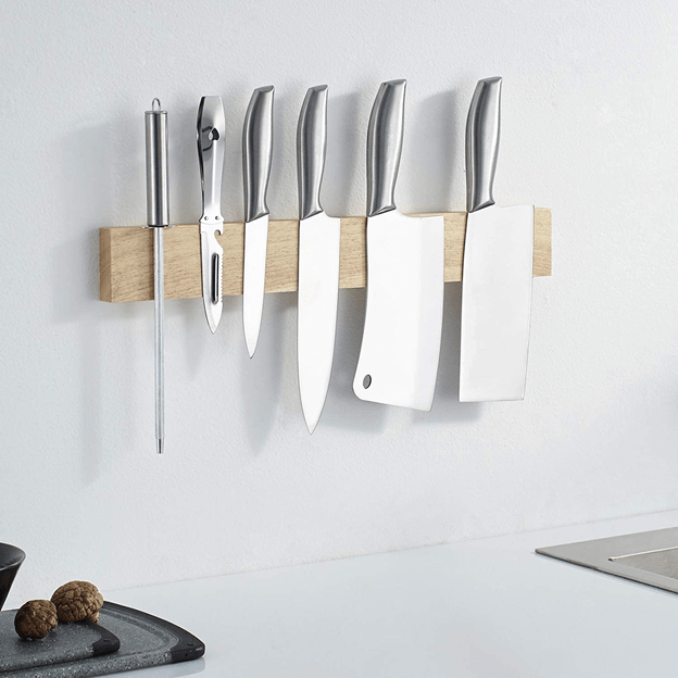 HOW TO ORGANIZE KNIVES Terry Elisabeth