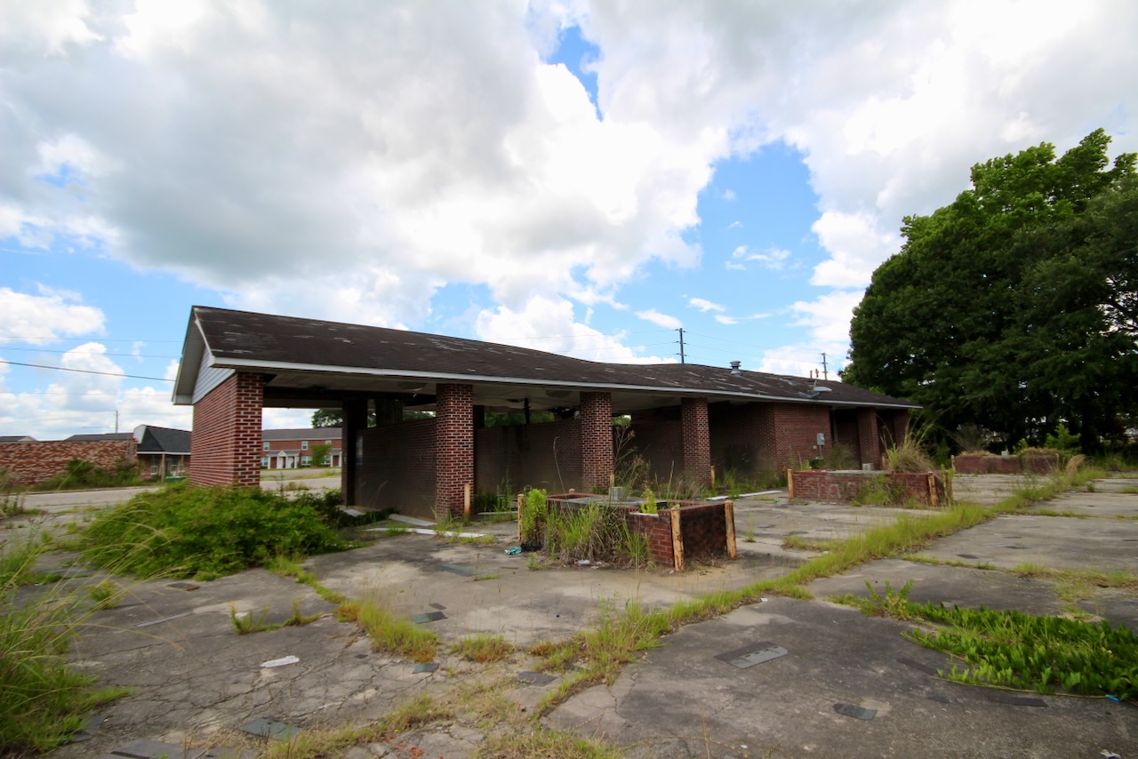 Kingstree, SC Commercial Property with Improvements Terry Howe