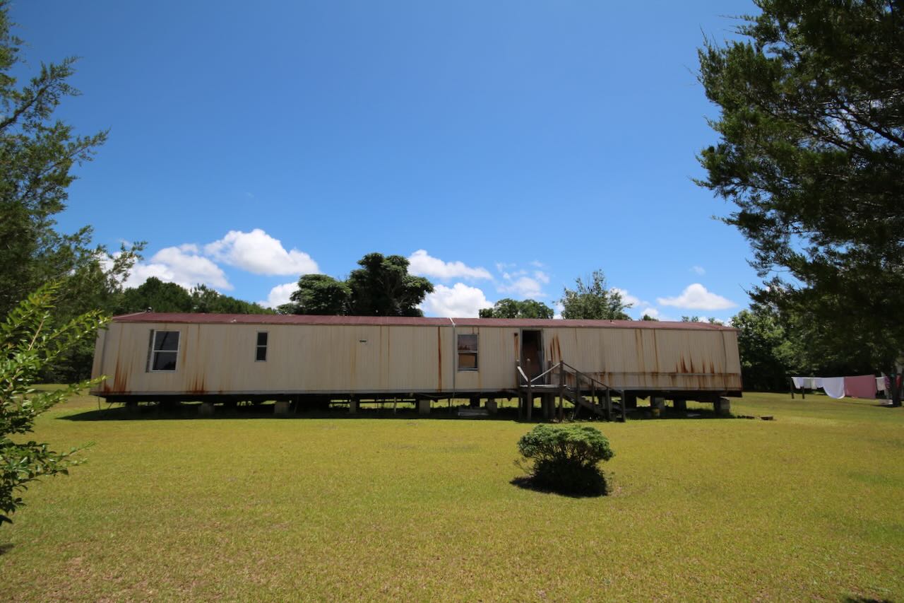Summerton, SC Singlewide Mobile Home ONLY Terry Howe & Associates