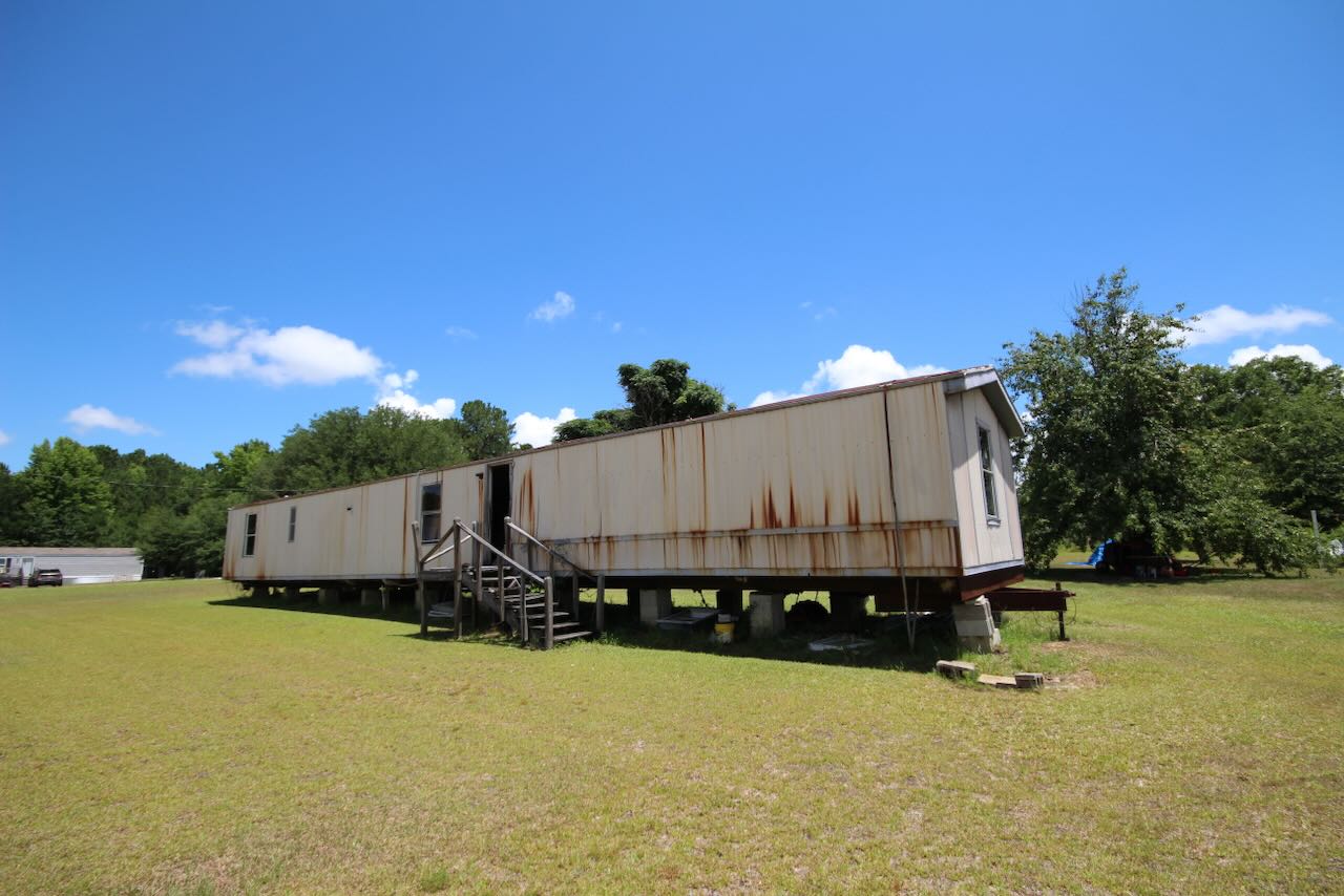Summerton, SC Singlewide Mobile Home ONLY Terry Howe & Associates