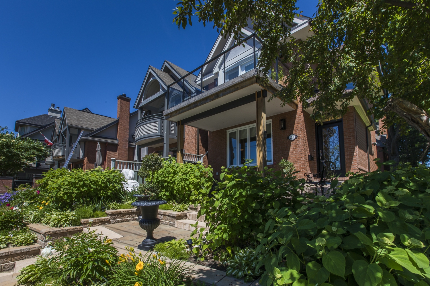 ECHO DRIVEALONG THE CANAL, Ottawa Ontario Teskey Cartwright
