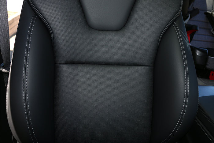 Get Tesla Cooled Seats Model Y Background Baignoire