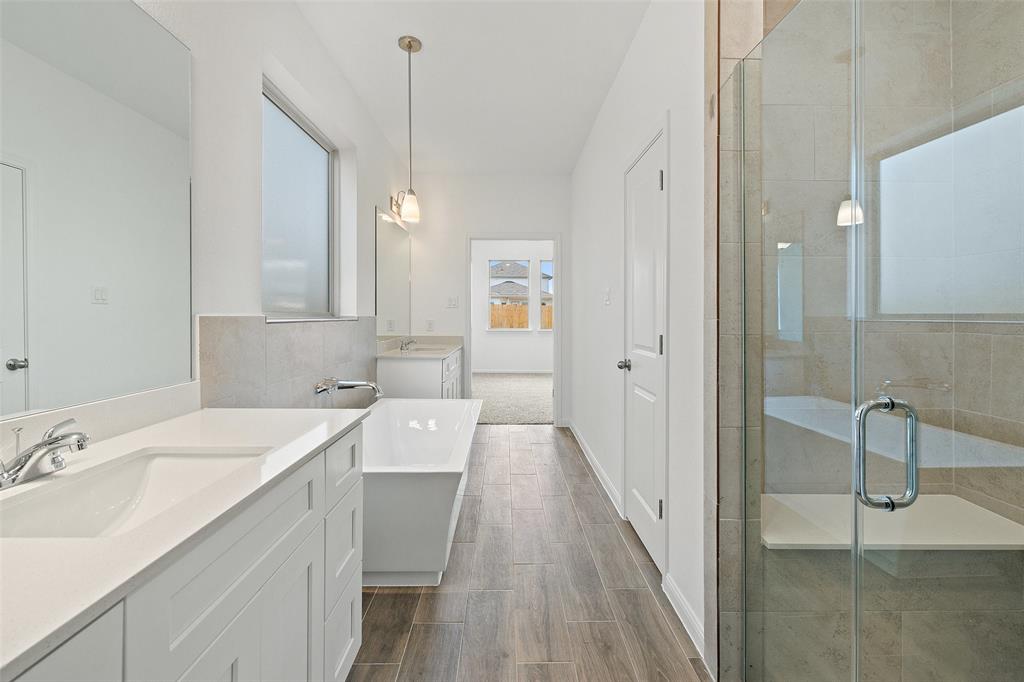 Saratoga Homes on Lake Travis Lakeside at Tessera