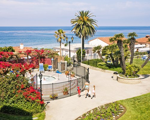 Carlsbad Inn Beach Resort 1285 Details RCI