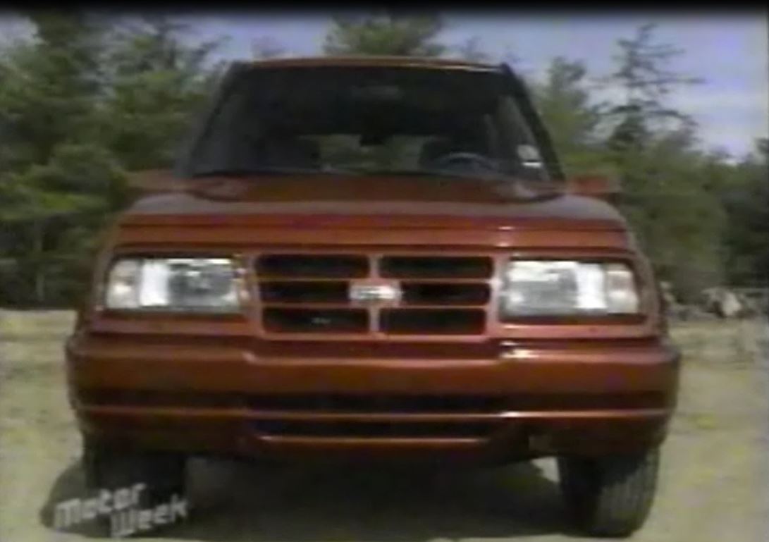 » 1996 GEO Tracker 4door LSi Test Drive
