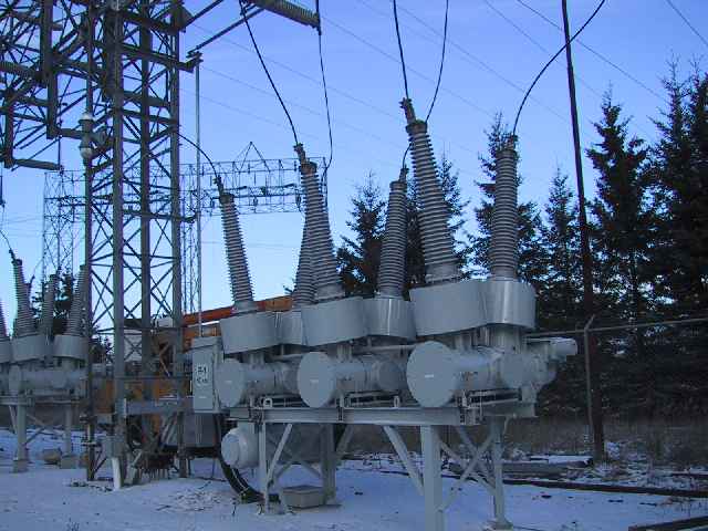 4 Methods of MediumVoltage Circuit Breaker Design