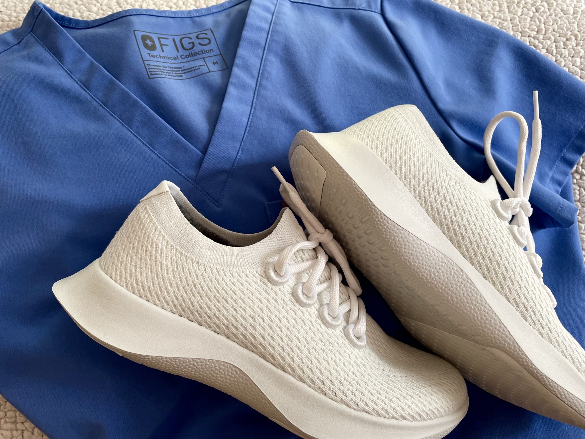 👟12 Best Shoes For Doctors & Med Students In 2024