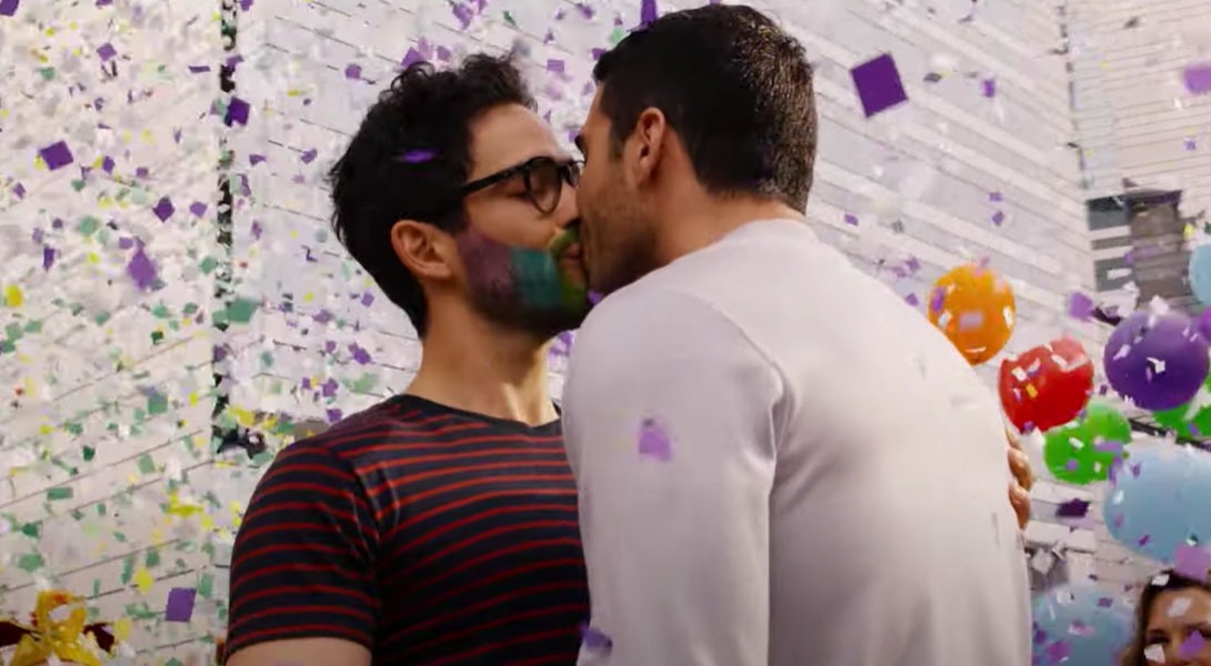 Netflix célèbre l'amour LGBTQ+ dans une campagne vidéo avec une reprise