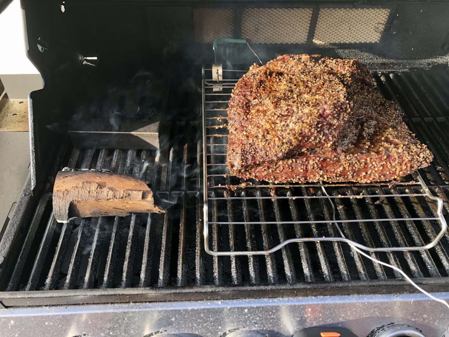 Beef Brisket vom Gasgrill teutogriller smoke & grill bbq