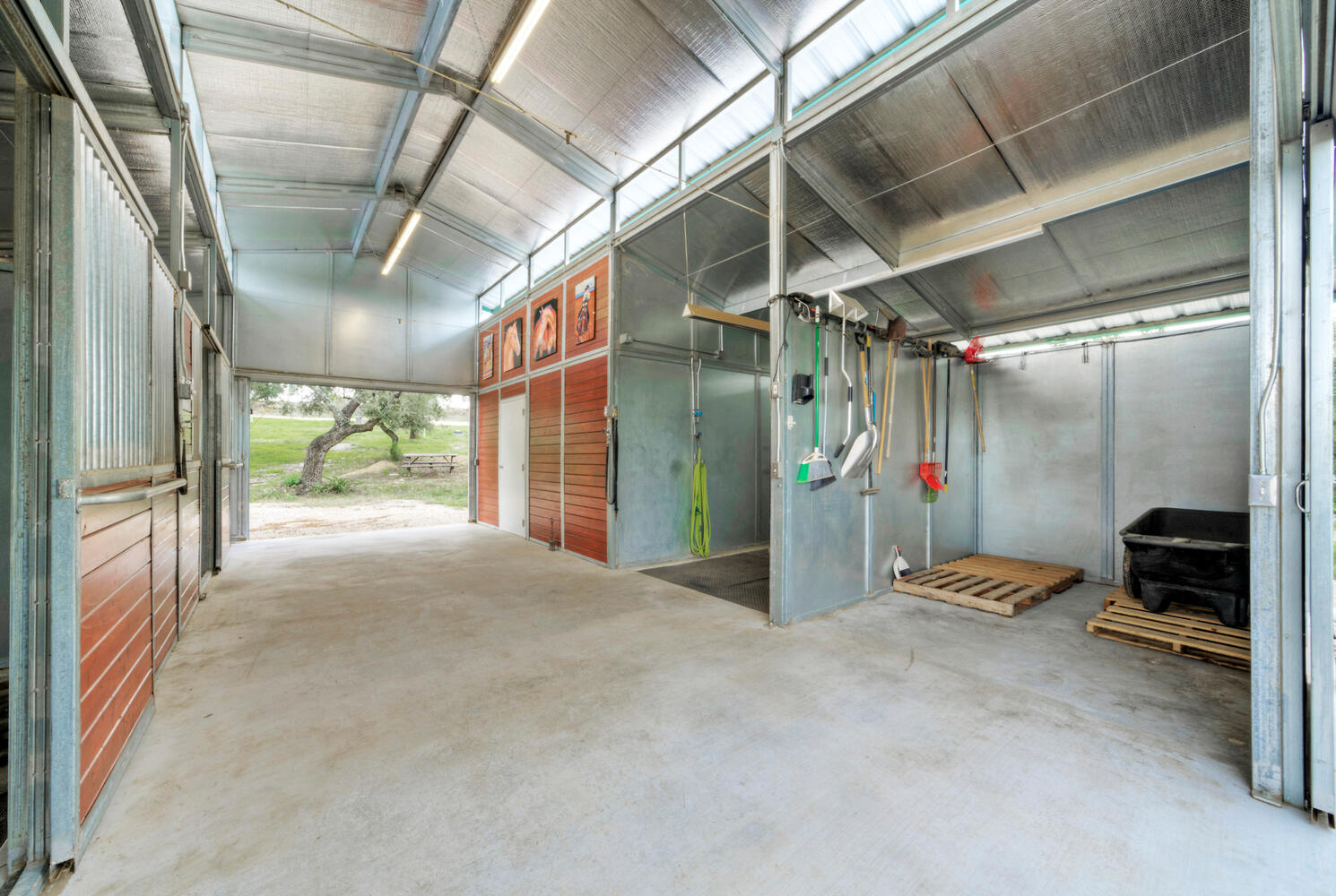 16301 Sawyer Ranch Road TexasLand