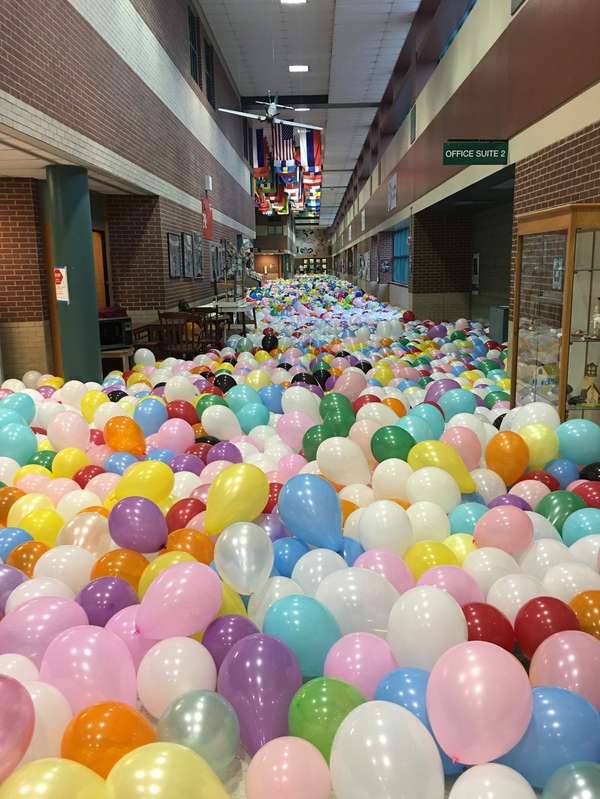 McNeil High School Seniors Pull off Most Hilarious Prank Ever