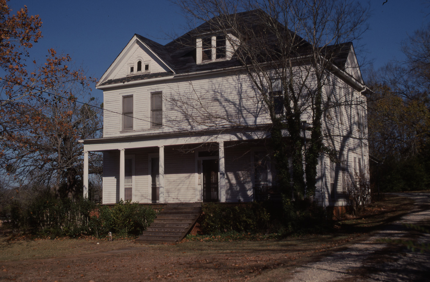 [1208 S. Magnolia] The Portal to Texas History