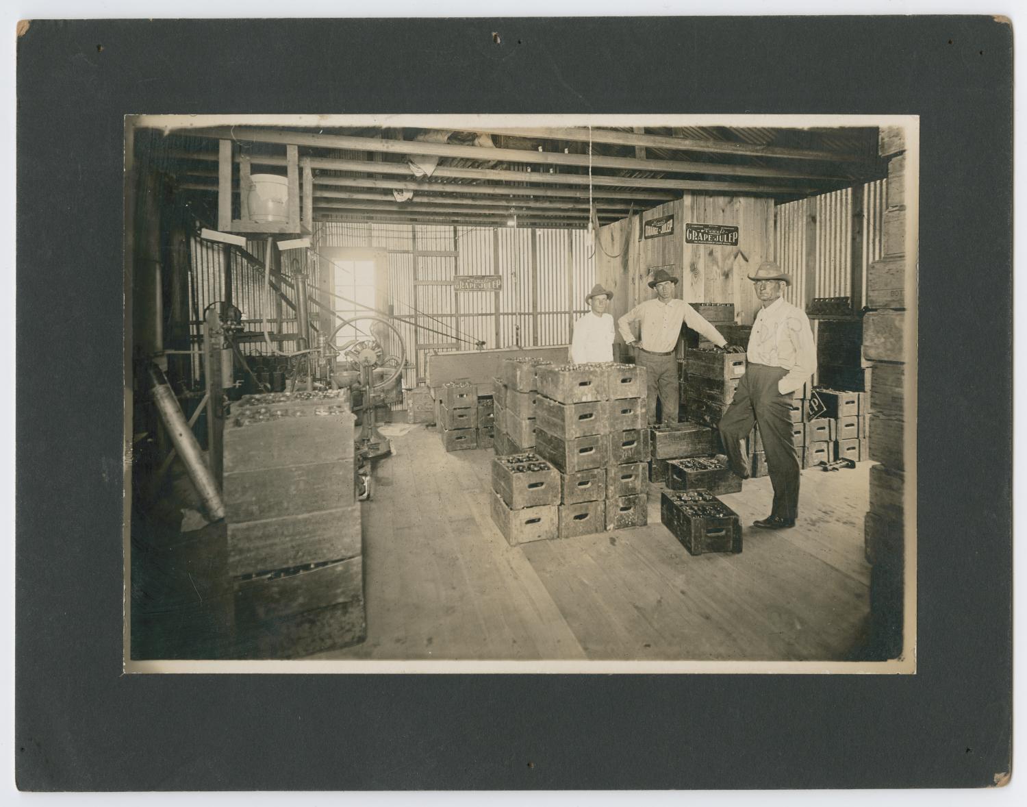 [Goldthwaite Bottling Works 1916] The Portal to Texas History