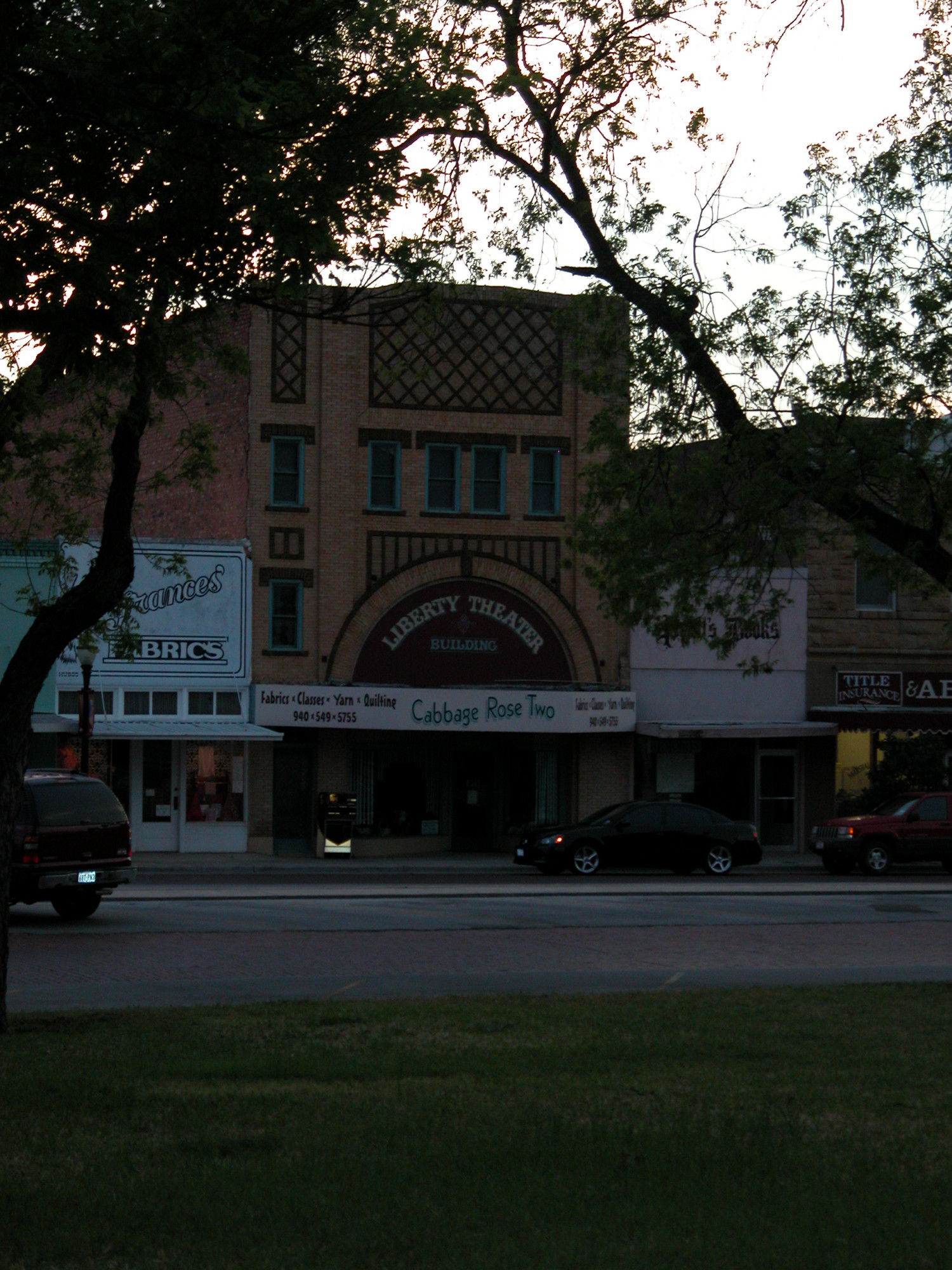 [Liberty Theater Building] The Portal to Texas History