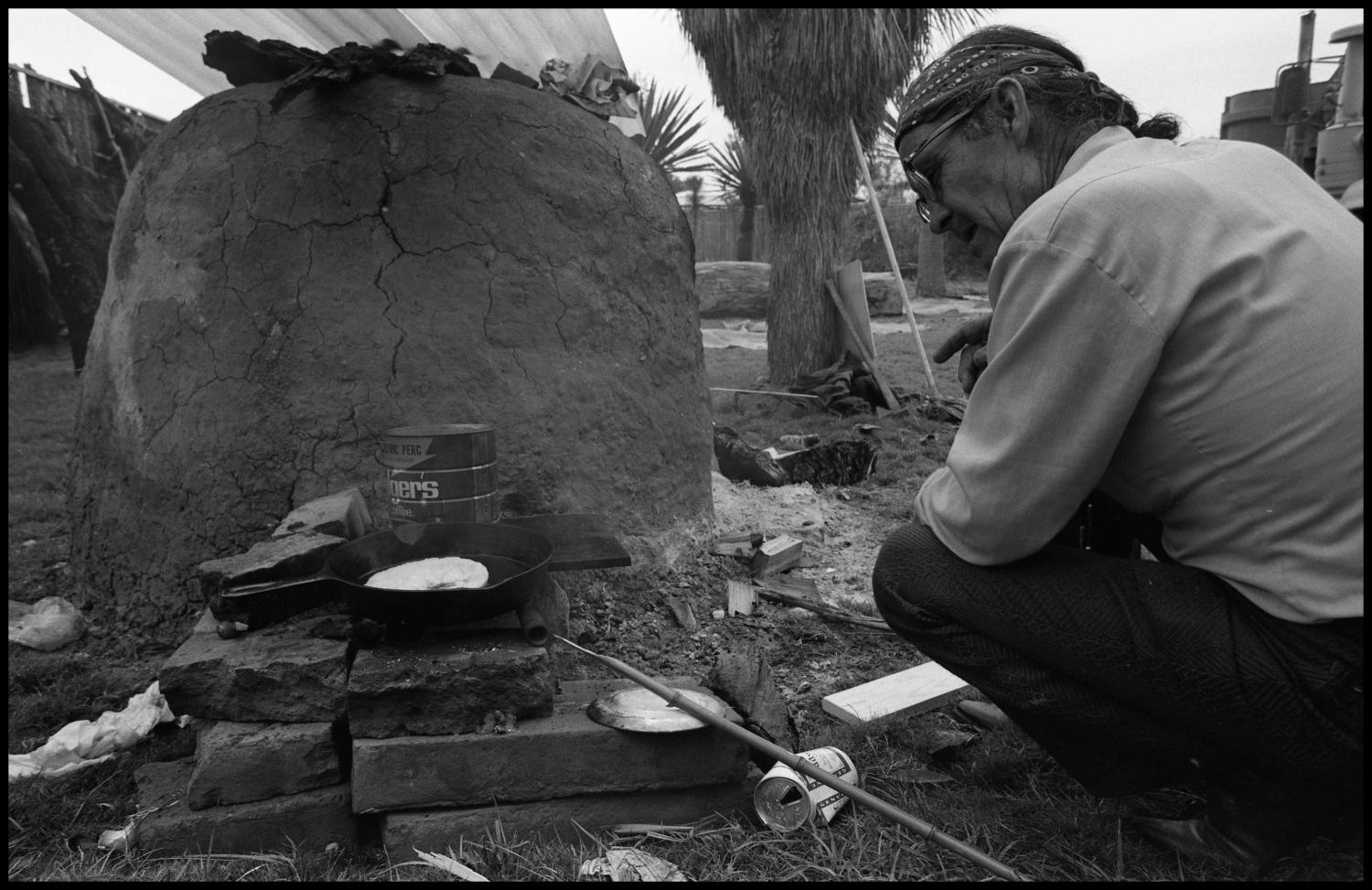 [Tigua Indian Preparing Skillet Bread] The Portal to Texas History