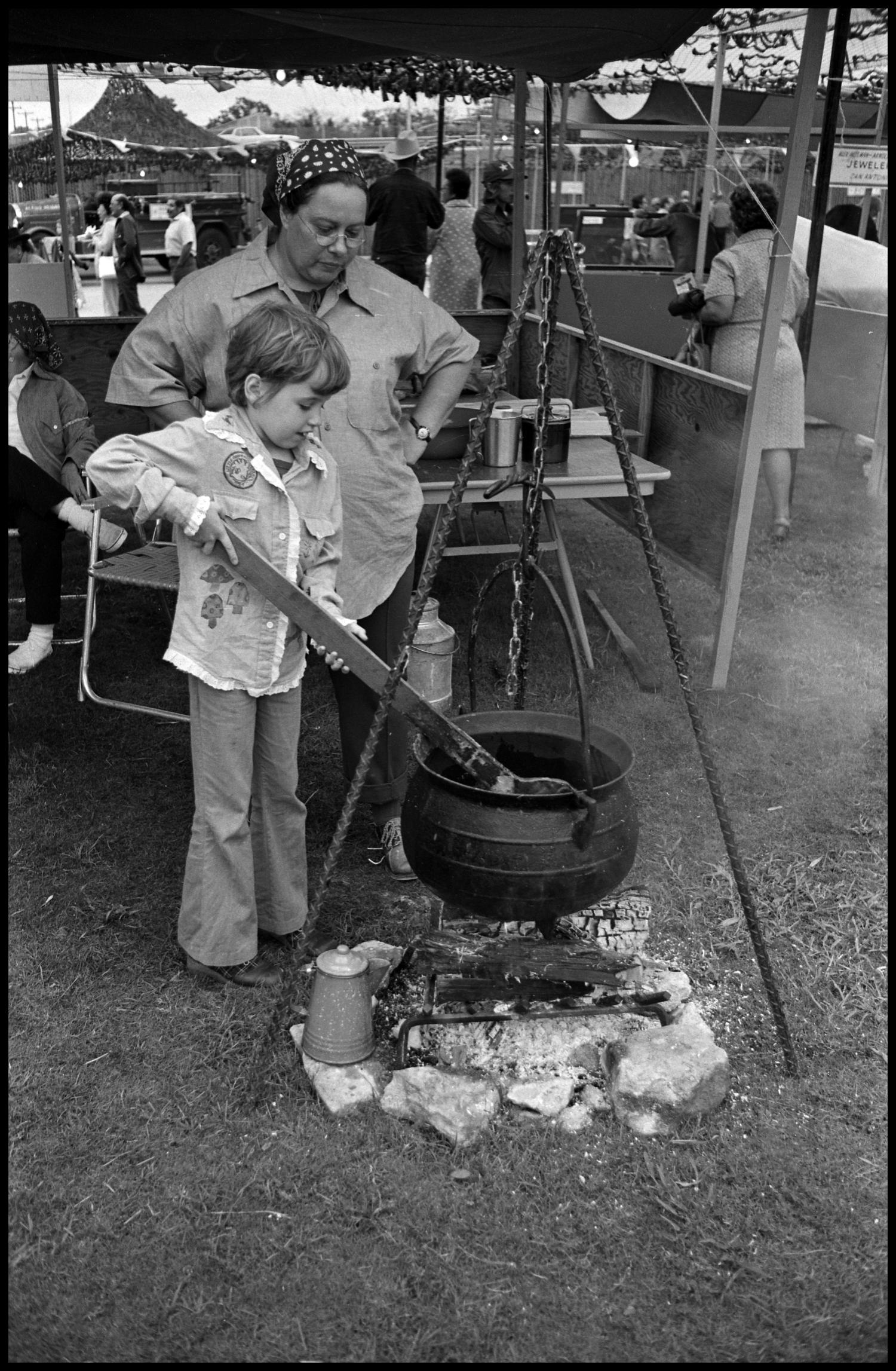 [Lye Soap Making] The Portal to Texas History