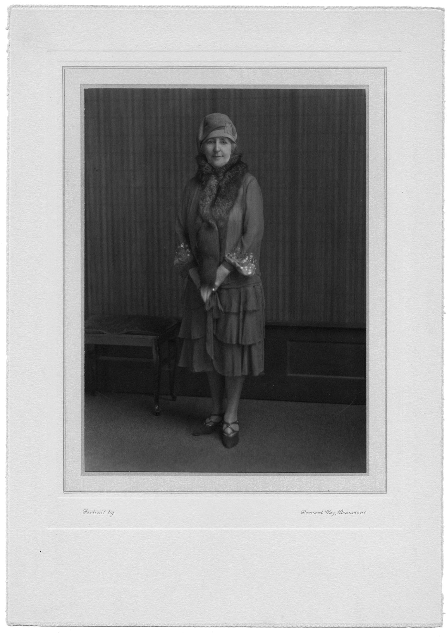 [Carrie Launa Lutcher Brown] The Portal to Texas History